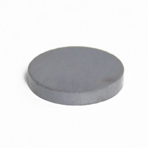 970 Small Ceramic Magnet